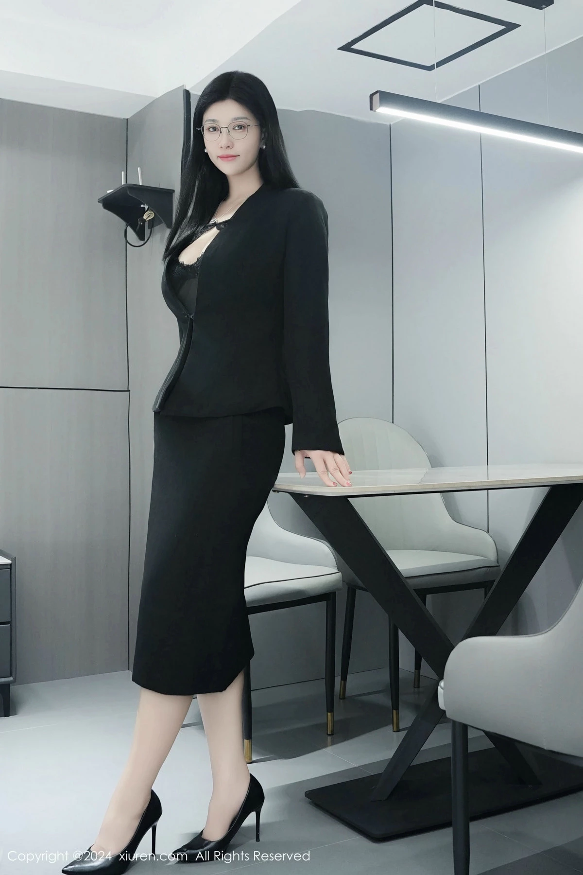 [XiuRen秀人网]第9639期雅茹老师写真-秀人资源网